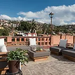 Stunning City Views From Rooftop - Casa Beckmann